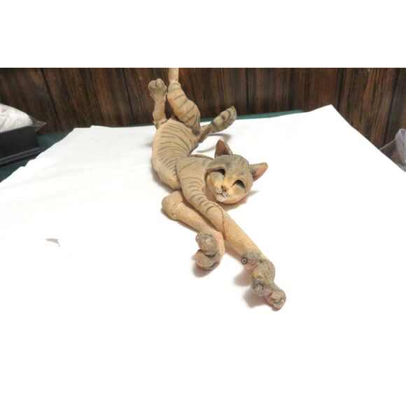 A Breed Apart Cat Cleo Large Figurine 2002 #70407 - Picture 1 of 7